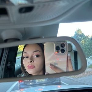 Meet your Posher, Keyri